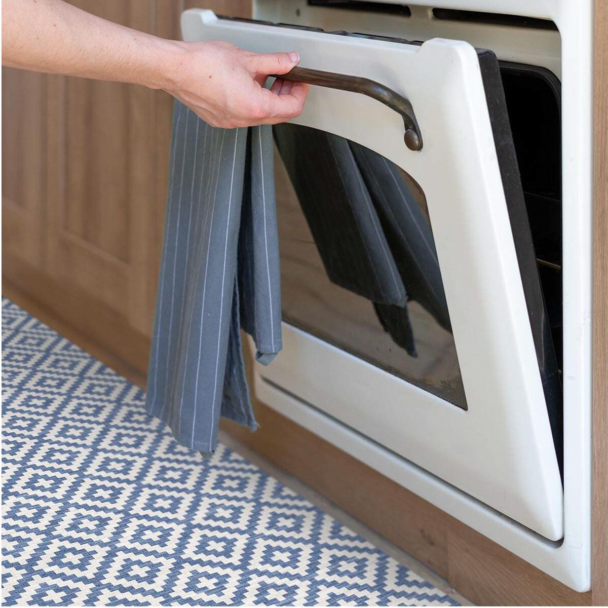 Canyon Vinyl Pen Mat (28" x 52") - (Unused Return)