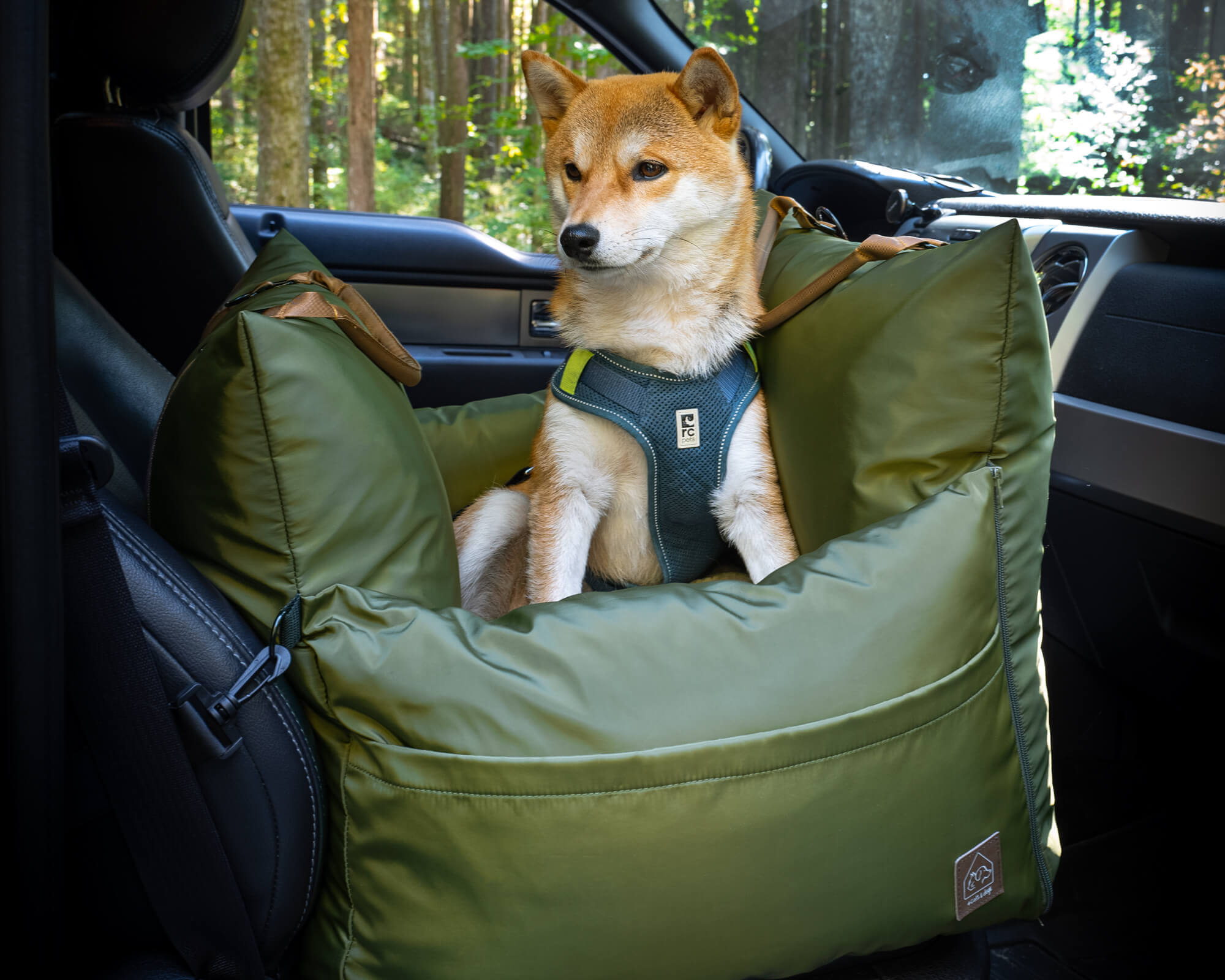 Dog in front seat travel bed - olive color