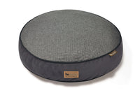 P.L.A.Y. Houndstooth Round Bed for dogs in classic design and dark base.