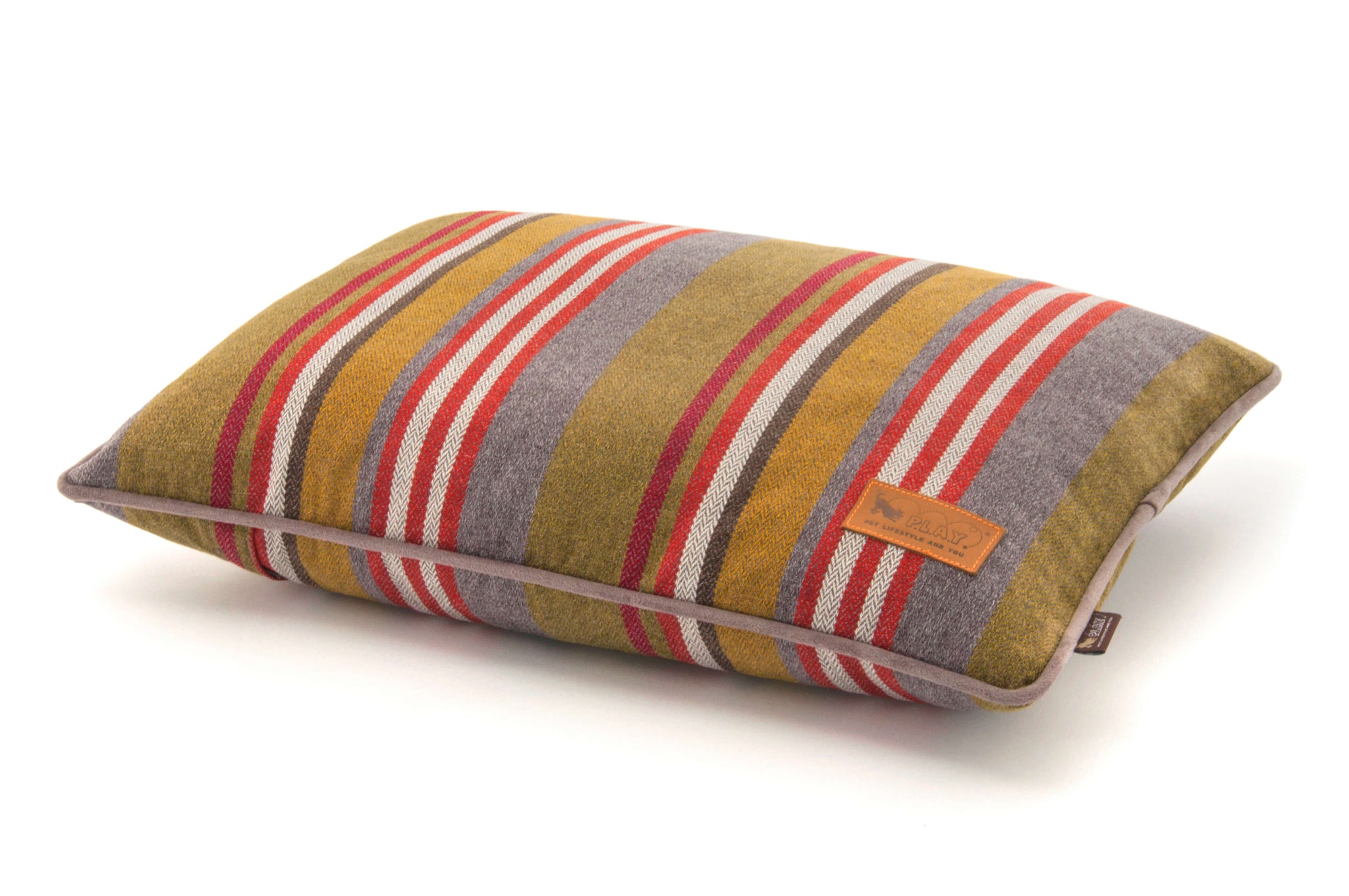 P.L.A.Y. Horizon Pillow Bed with Rich Earthy Hues and Durable Woven Fabric for Cozy Cabin or Beachside Retreat